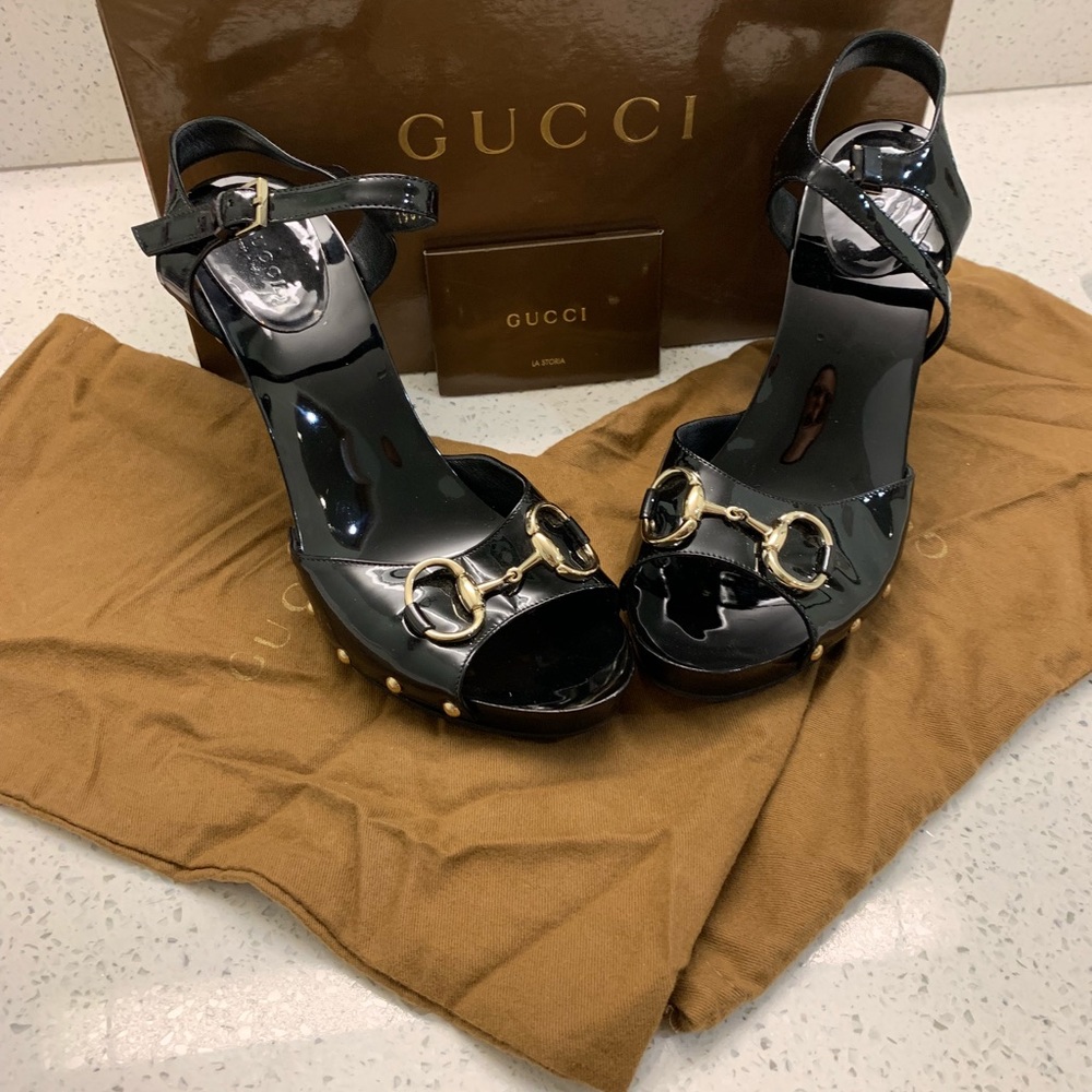 Gorgeous Gucci Black Dress Sandal